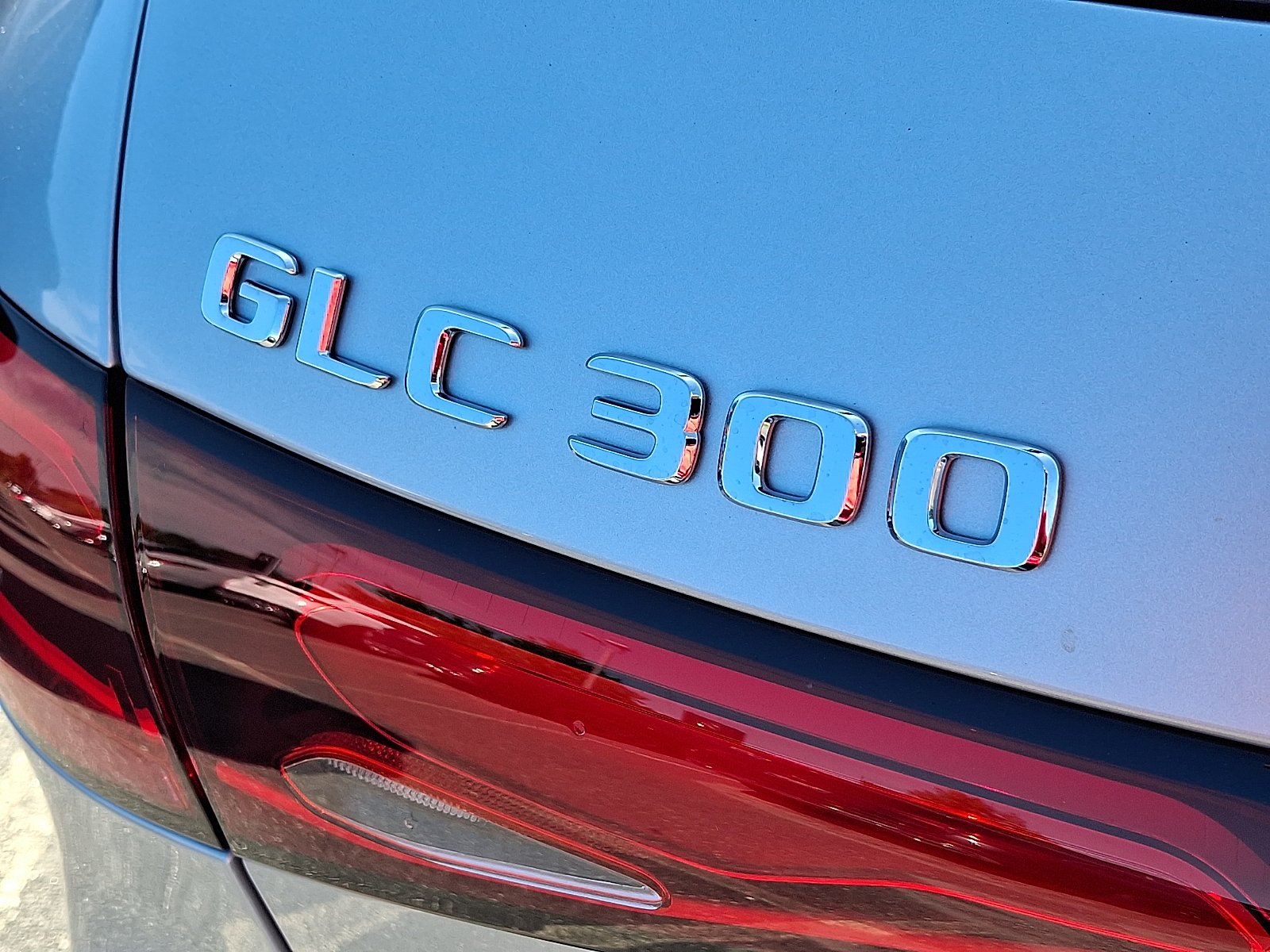 New 2027 Cirrus Silver Metallic Mercedes-Benz GLC 300 image 17