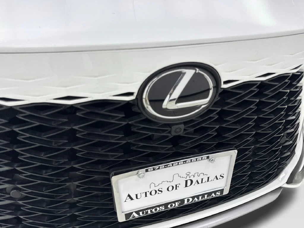 Used 2023 White Lexus 500h F SPORT Performance image 27