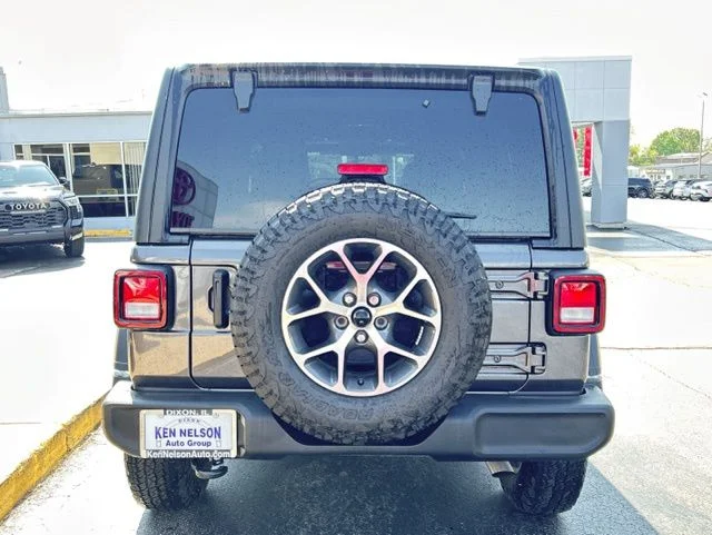 Used 2026 Beige Jeep Sport image 6