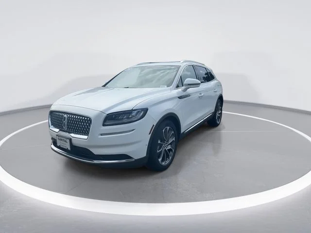 Used 2023 White Lincoln Reserve image 3