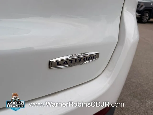 Used 2024 White Jeep Latitude image 12