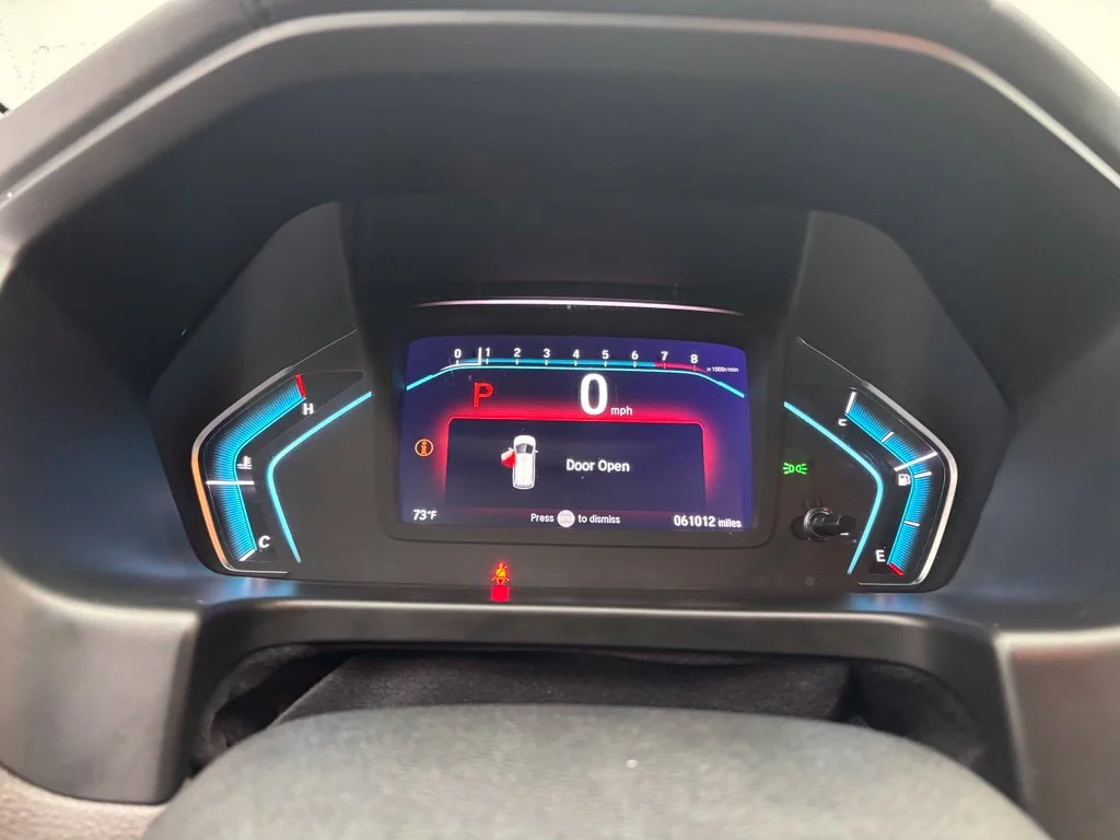 Used 2019 Silver Honda EX-L image 22