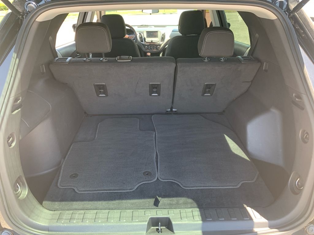 Used 2023 Black Chevrolet LS image 9