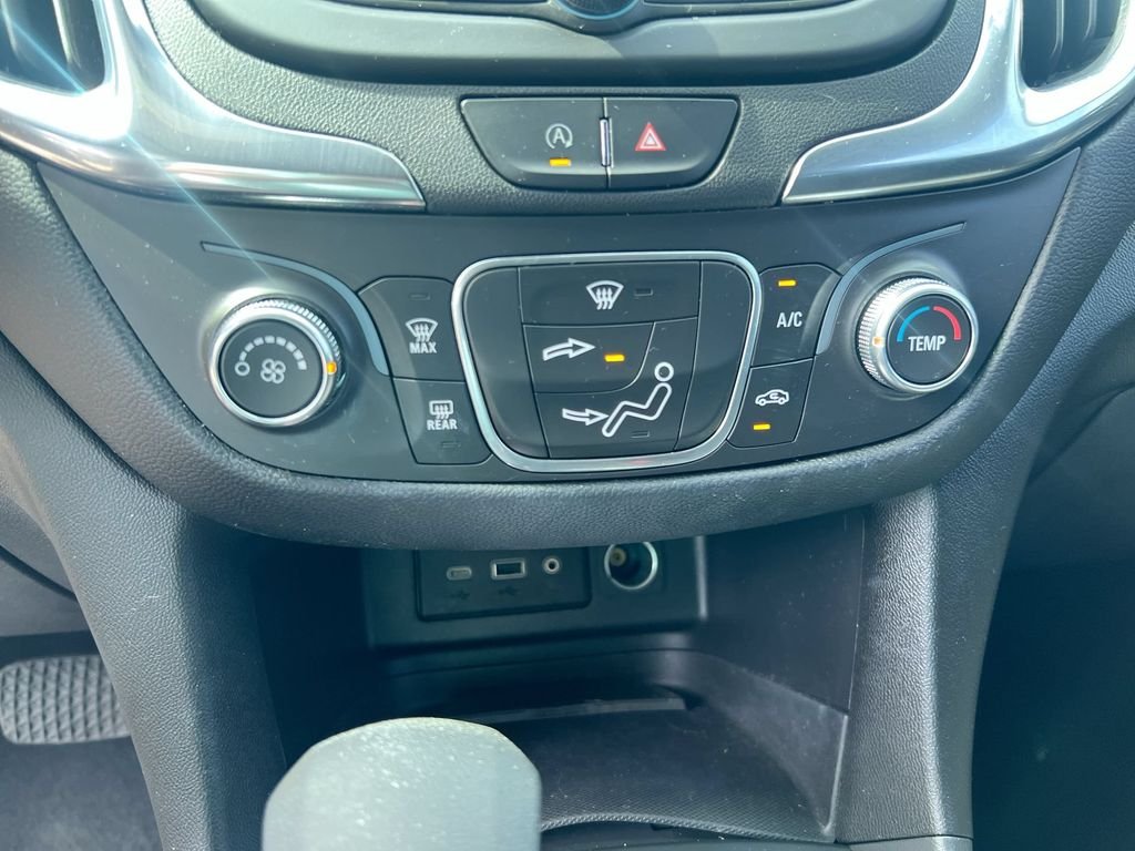 Used 2022 Silver Chevrolet LT image 15