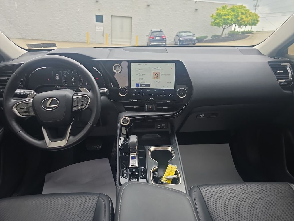 Used 2024 White Lexus 350 Base image 23