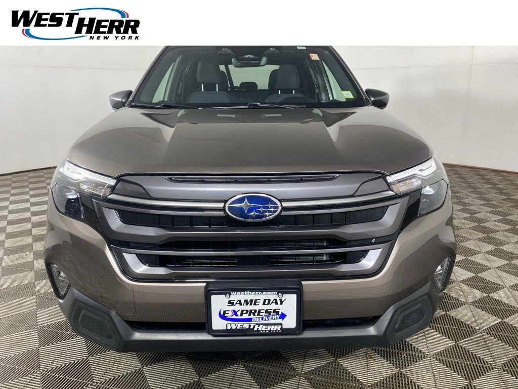 Used 2025 Brilliant Bronze Metallic Subaru Premium image 23