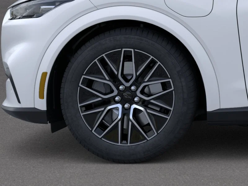 New 2026 Star White Metallic Tri-coat Ford Premium image 19