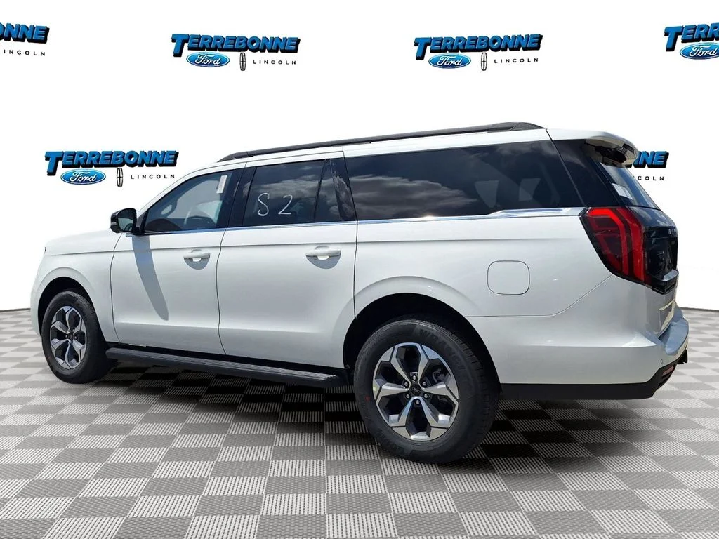 New 2027 Star White Metallic Tri-Coat Ford MAX Active image 7