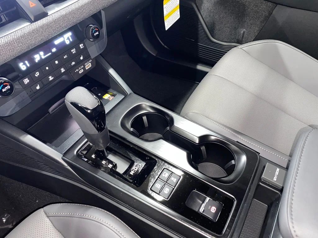 2026 Subaru Outback Limited XT - Photo 21