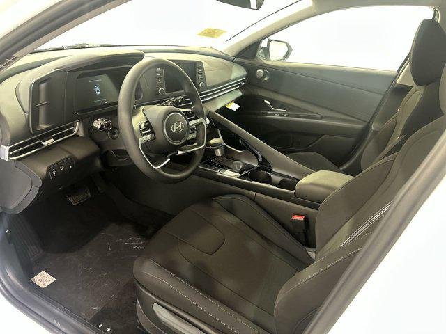 2026 Hyundai Elantra Blue - Photo 13