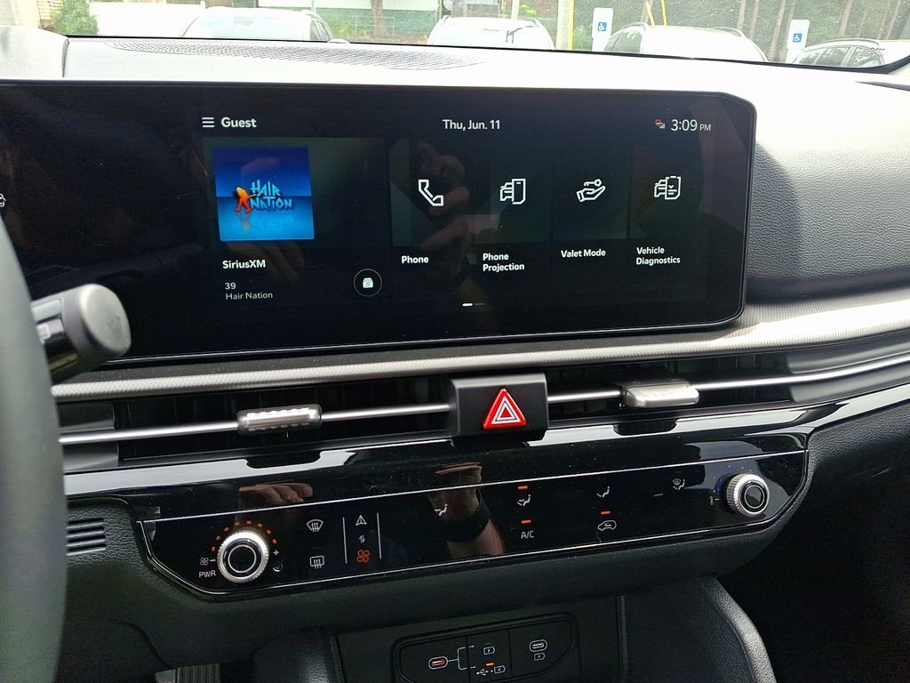 New 2026 Glacial White Pearl Kia LX image 8
