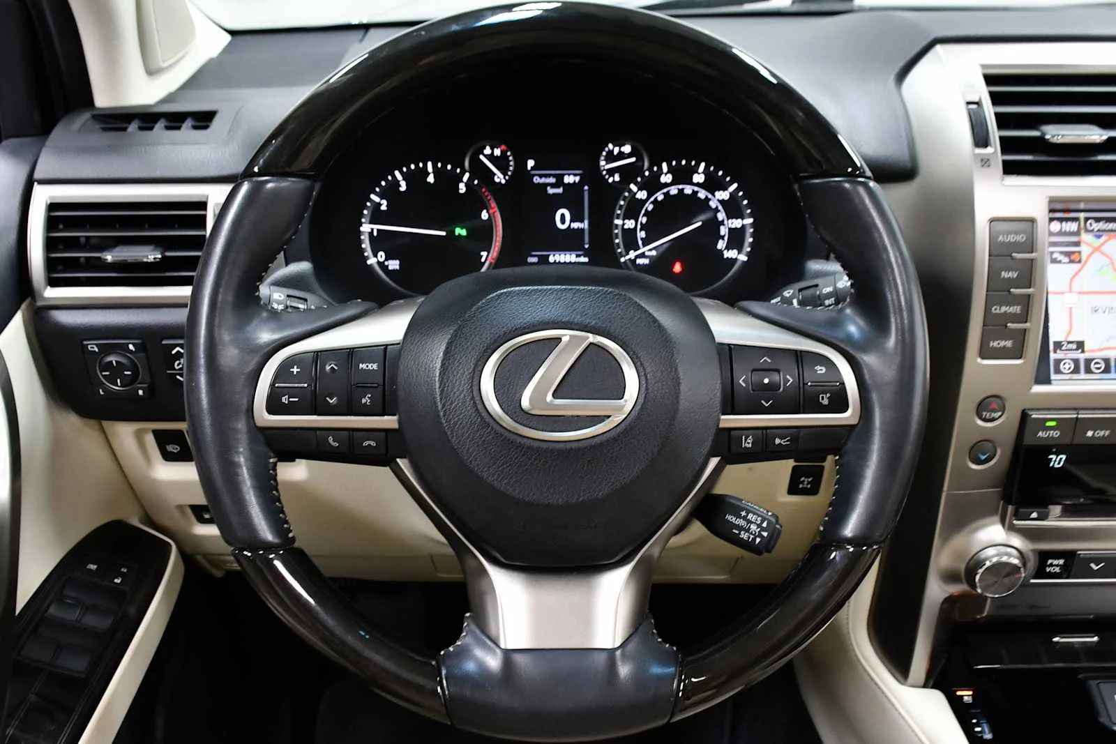 Certified Used 2021 CLARET MICA Lexus Premium image 19