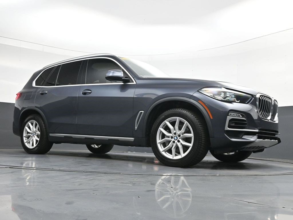 Used 2020 Arctic Gray Metallic BMW xDrive40i image 31