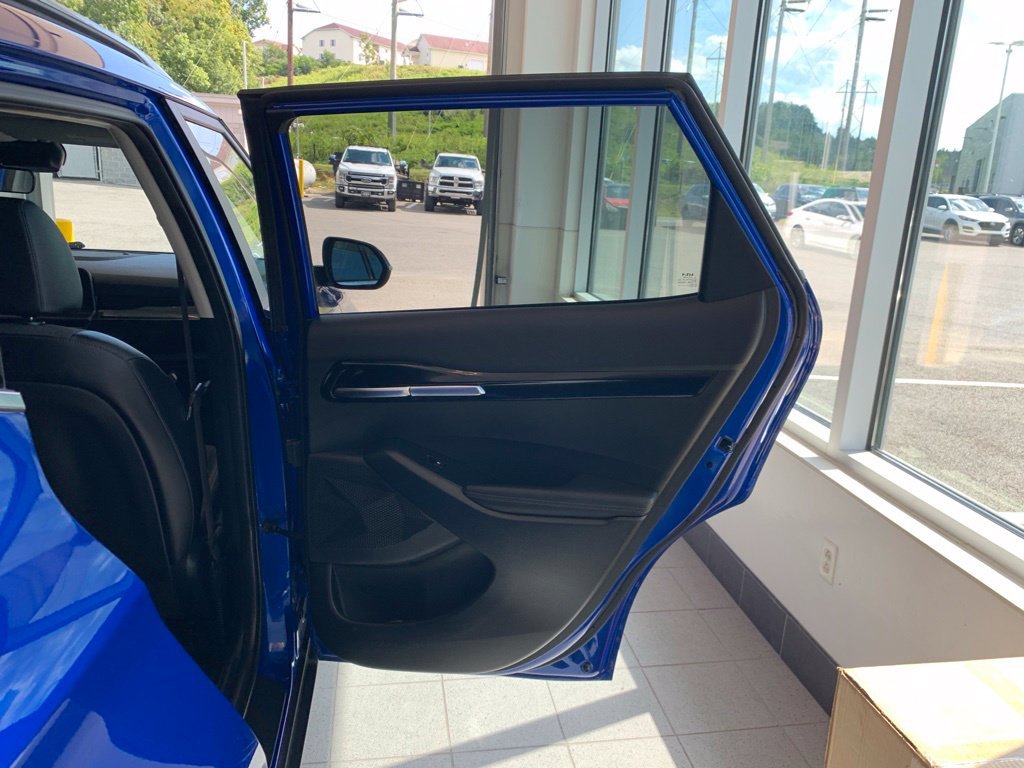 Used 2024 Blue Kia S image 18