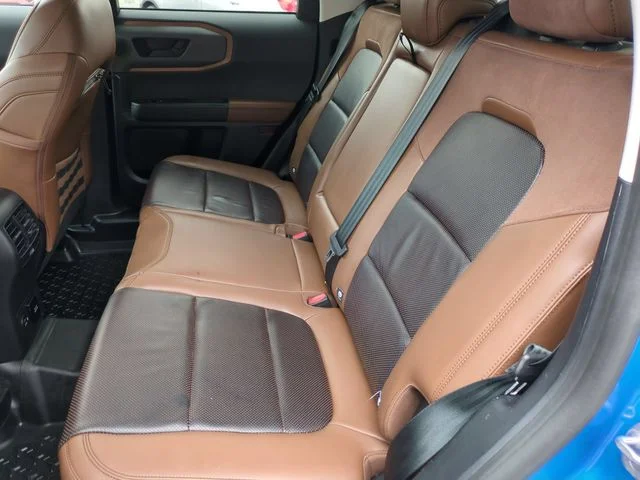 Used 2022 Blue Ford Badlands image 28