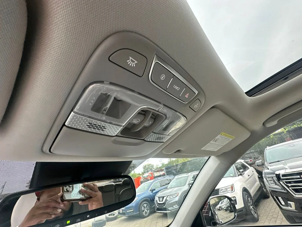 Used 2022 Purple Kia SX image 21