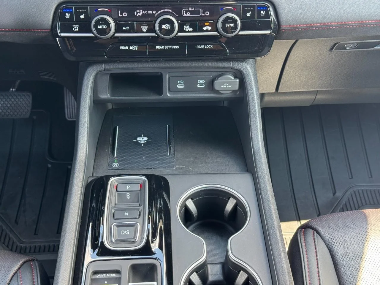 2026 Honda Pilot Black Edition - Photo 18