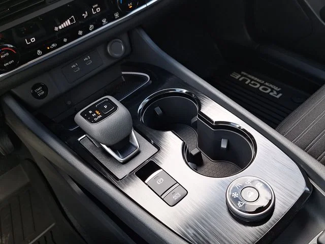 New 2026 Everest White Pearl TriCoat Nissan Rock Creek® image 23