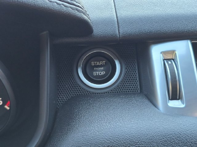 Used 2016 Mariana Black Land Rover HSE Td6 image 33