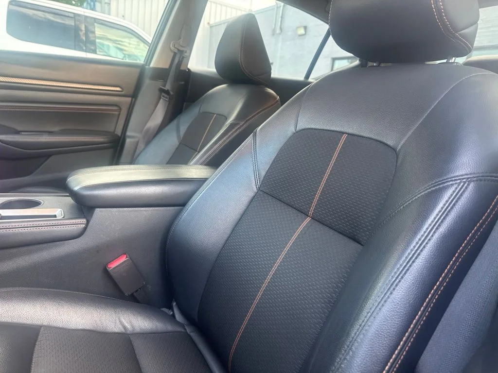 Used 2021 Black Nissan 2.5 SR image 8