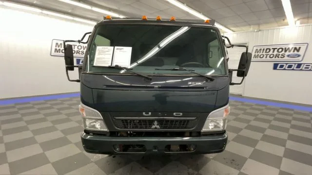 Used 2008 Green Mitsubishi  image 3