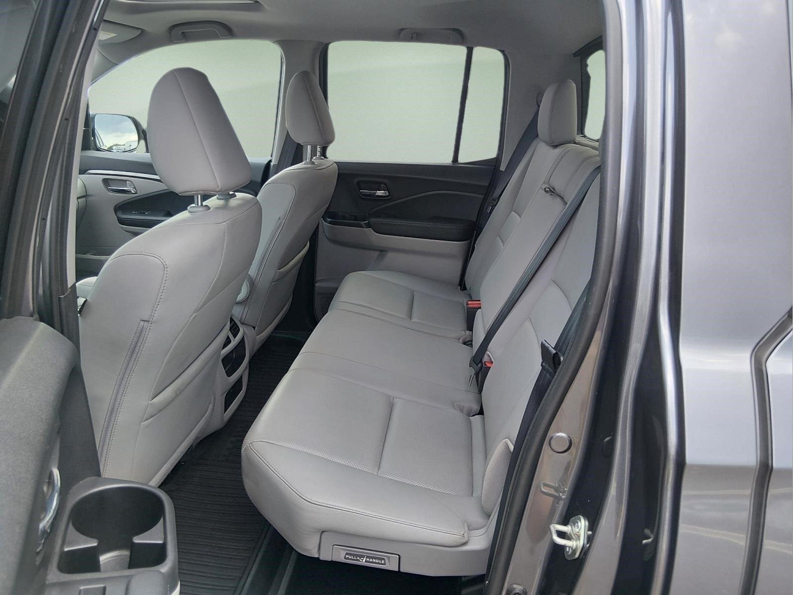 Used 2019 Modern Steel Metallic Honda RTL image 19