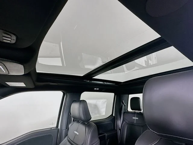 New 2026 Star White Metallic Tri-Coat Ford Platinum image 23