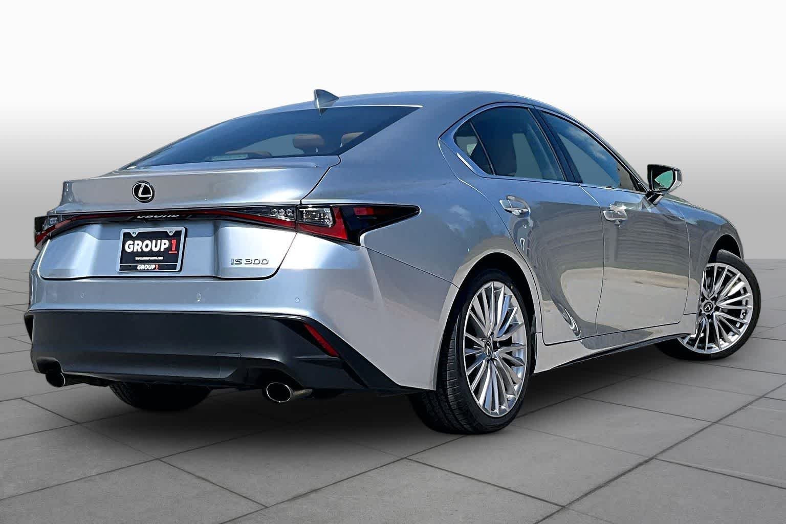 Used 2022 Iridium Lexus  image 13