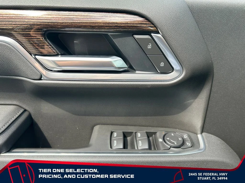 New 2026 Sterling Metallic GMC Elevation image 16