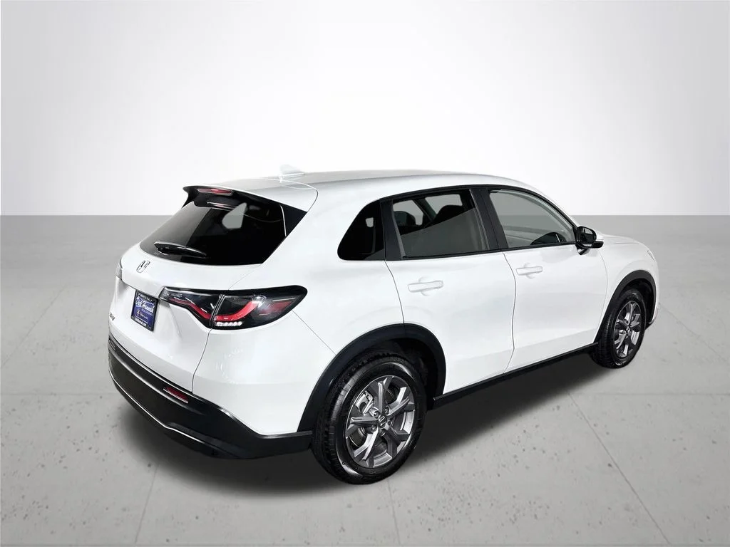 Used 2026 White Honda LX image 6