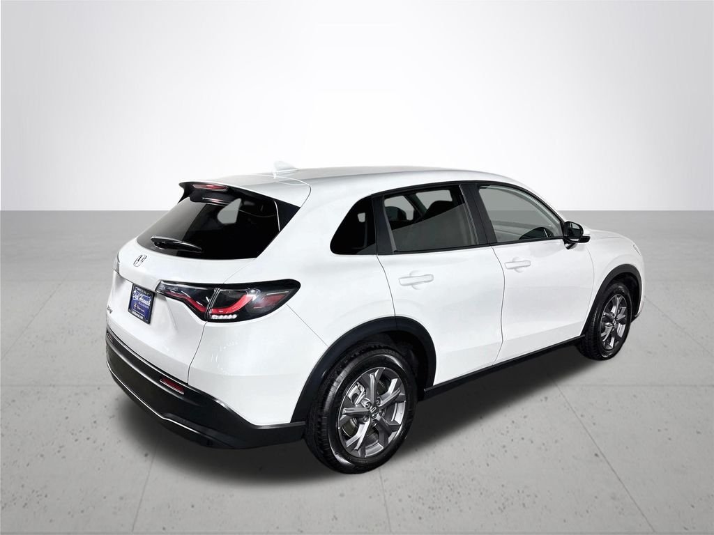 Used 2026 White Honda LX image 6