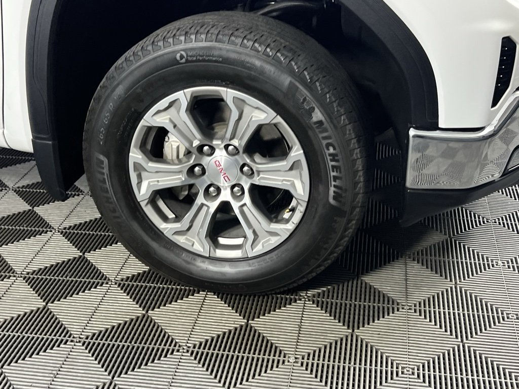 2024 Gmc Sierra 1500 SLT photo 4