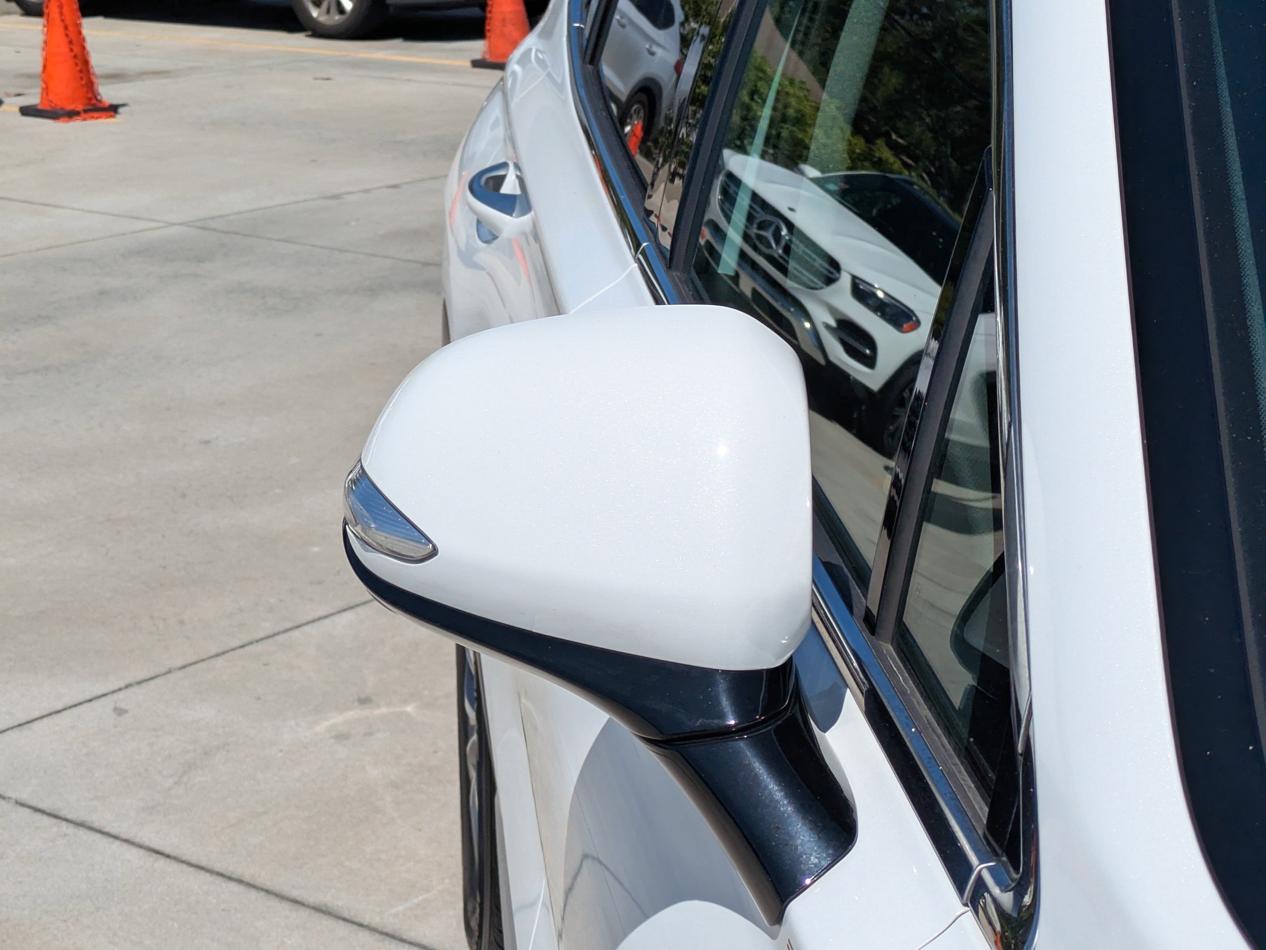 Used 2019 Quartz White Hyundai ULTIMATE image 8