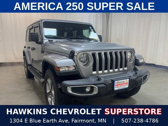 Used 2018 Gray Jeep Sahara image 1