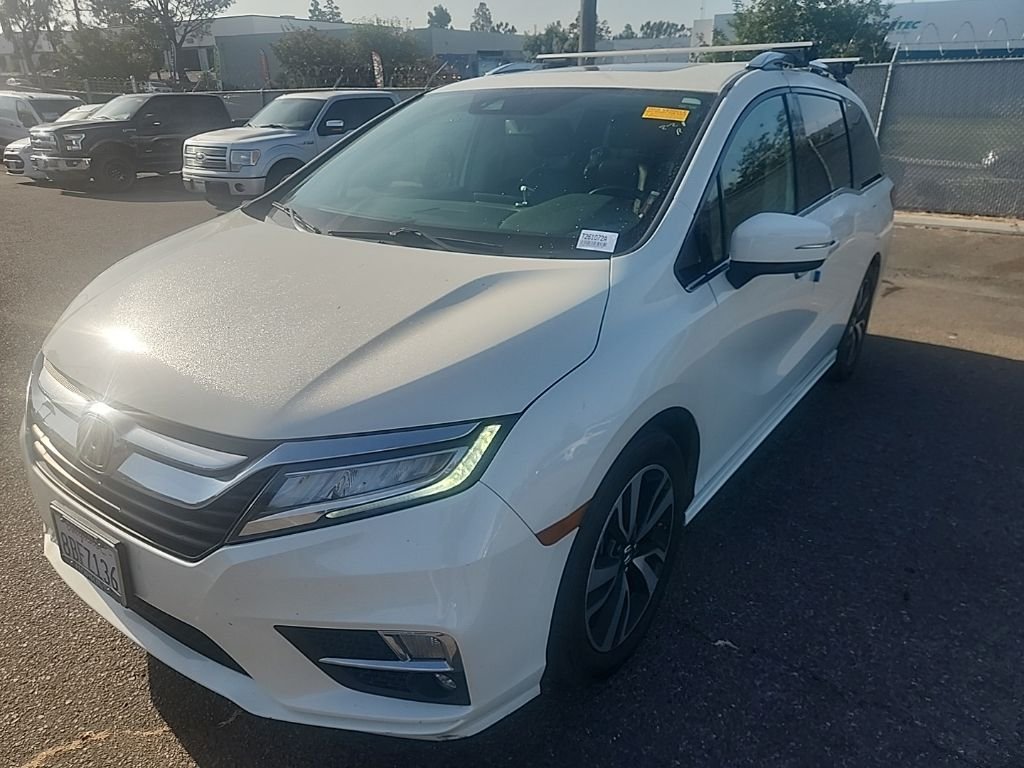 Used 2018 White Honda Elite image 4