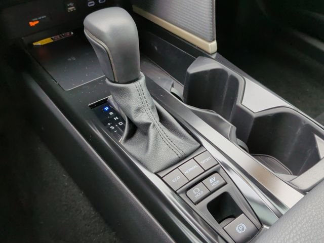 Certified Used 2025  Toyota SE image 26