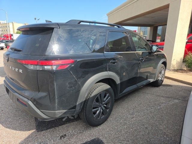 Used 2025 Super Black Nissan SV image 5