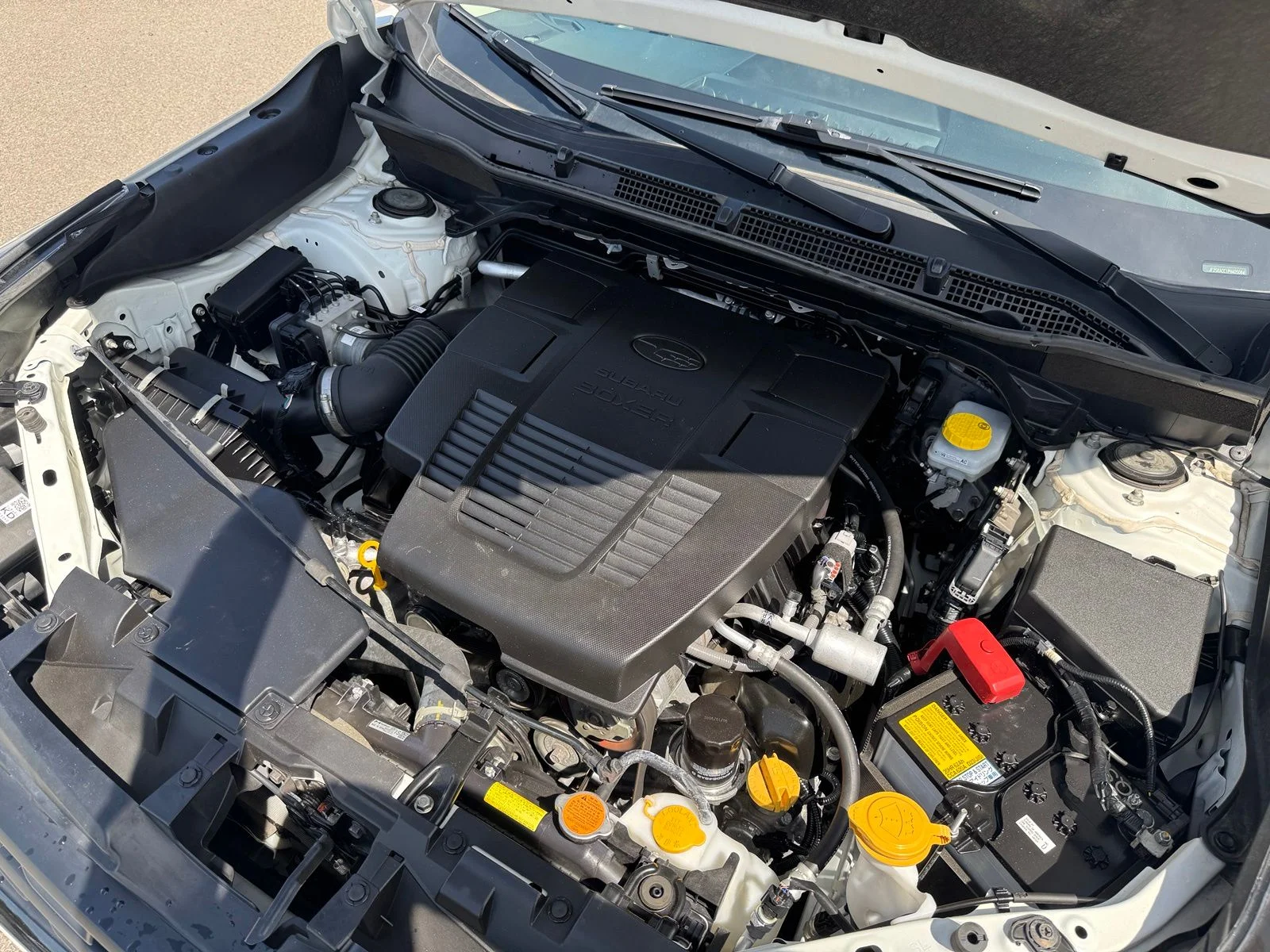 Used 2023 White Subaru Base image 34
