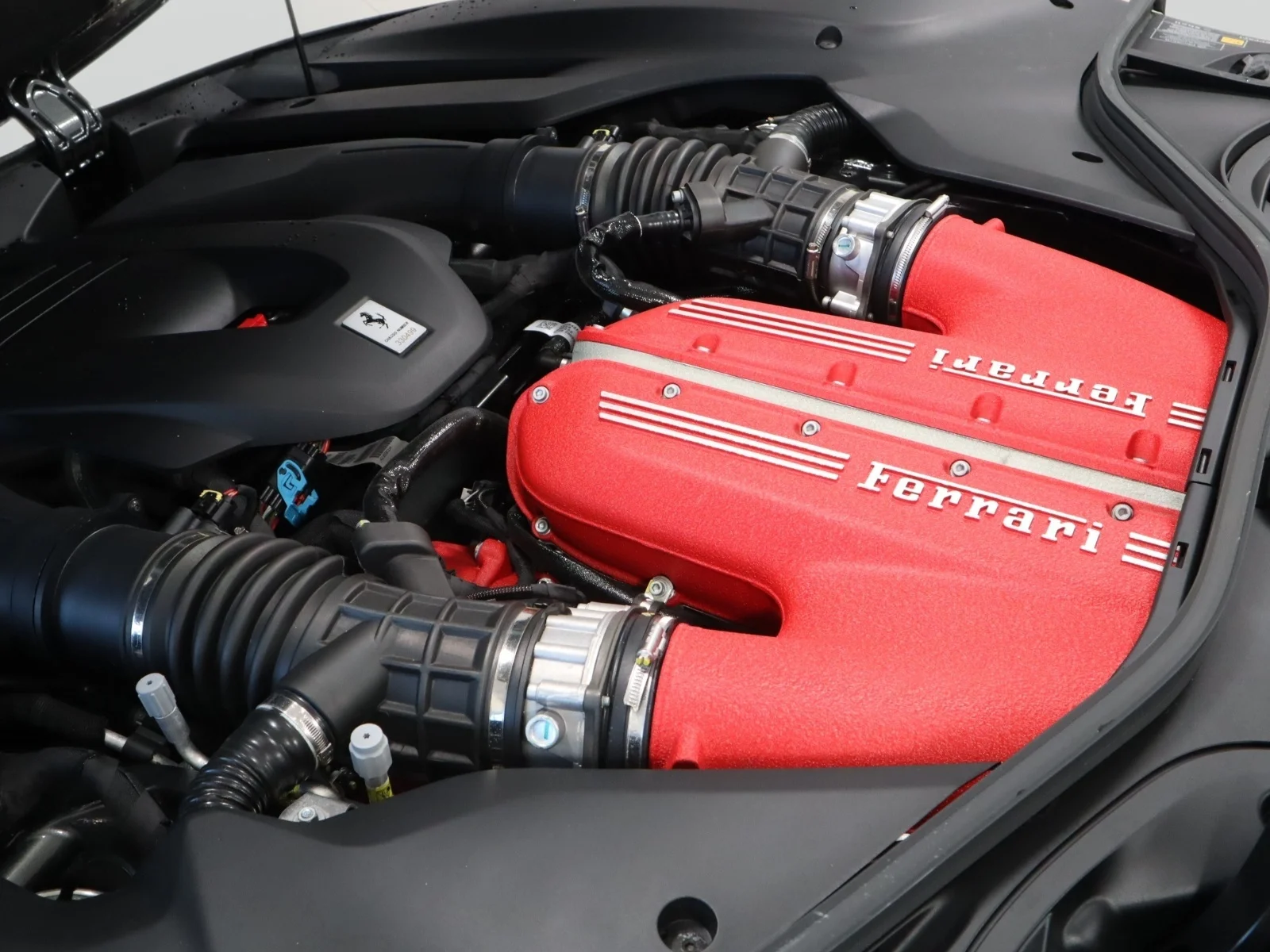 Used 2026 Grigio Silverstone Ferrari Spider image 13