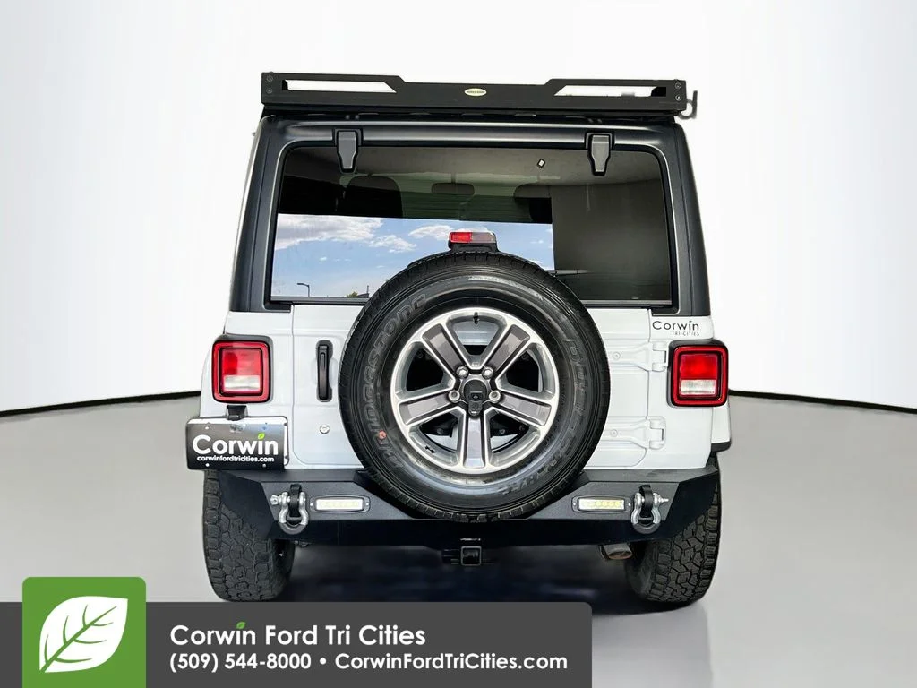 Used 2019 Bright White Clearcoat Jeep Unlimited Sahara image 13