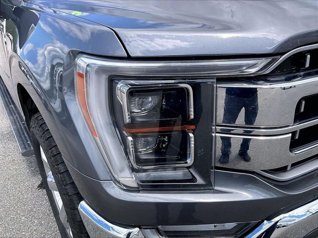 Used 2023 Carbonized Gray Metallic Ford Lariat image 30