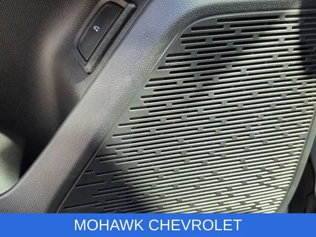Used 2025 Cacti Green Chevrolet ACTIV image 24
