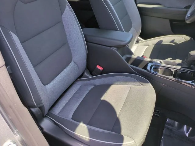 Used 2025 Gray Chevrolet LT image 23