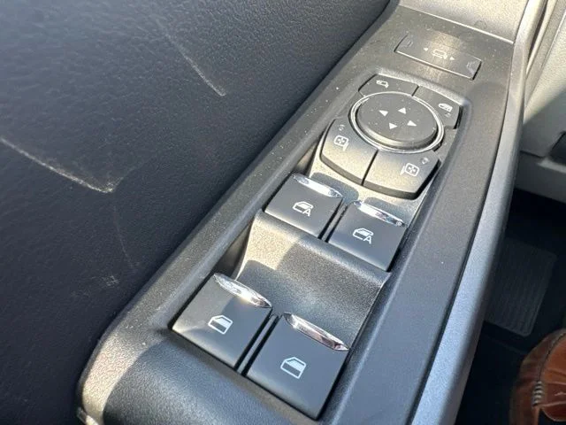 Used 2025 Gray Ford XLT image 22