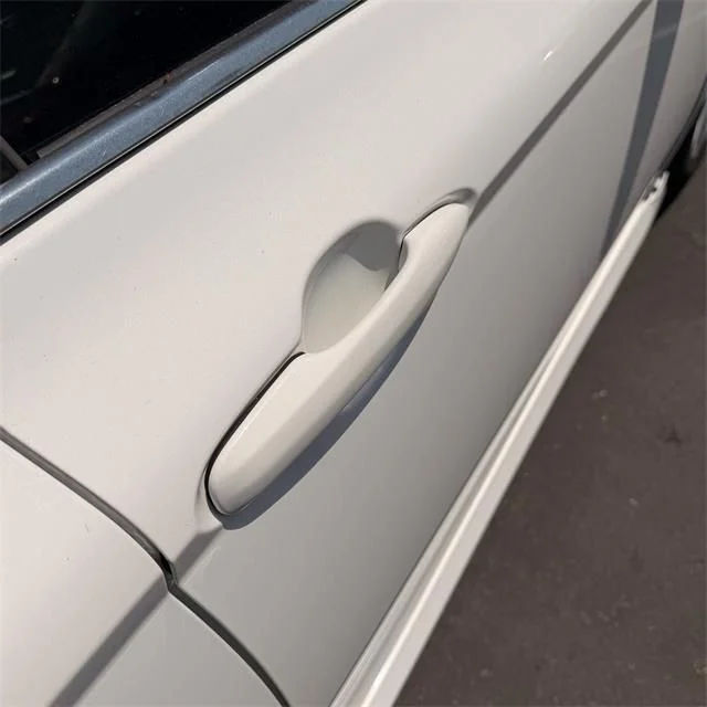 Used 2020 White Toyota LE image 9