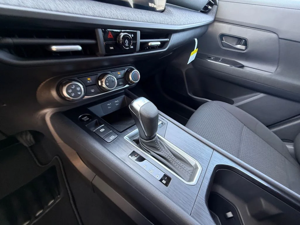 New 2027 Gray Nissan S image 22
