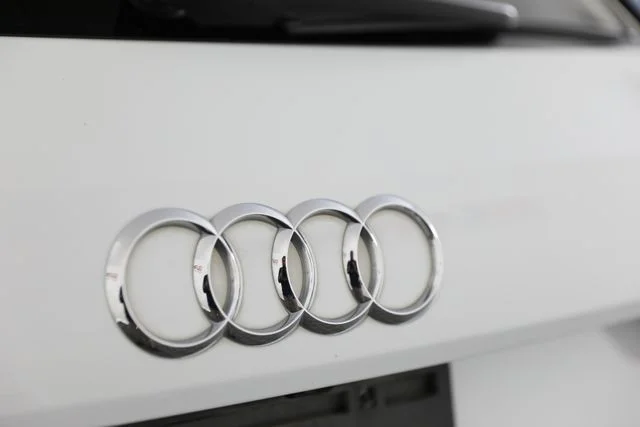 Used 2018 White Audi 2.0T Premium Plus image 39