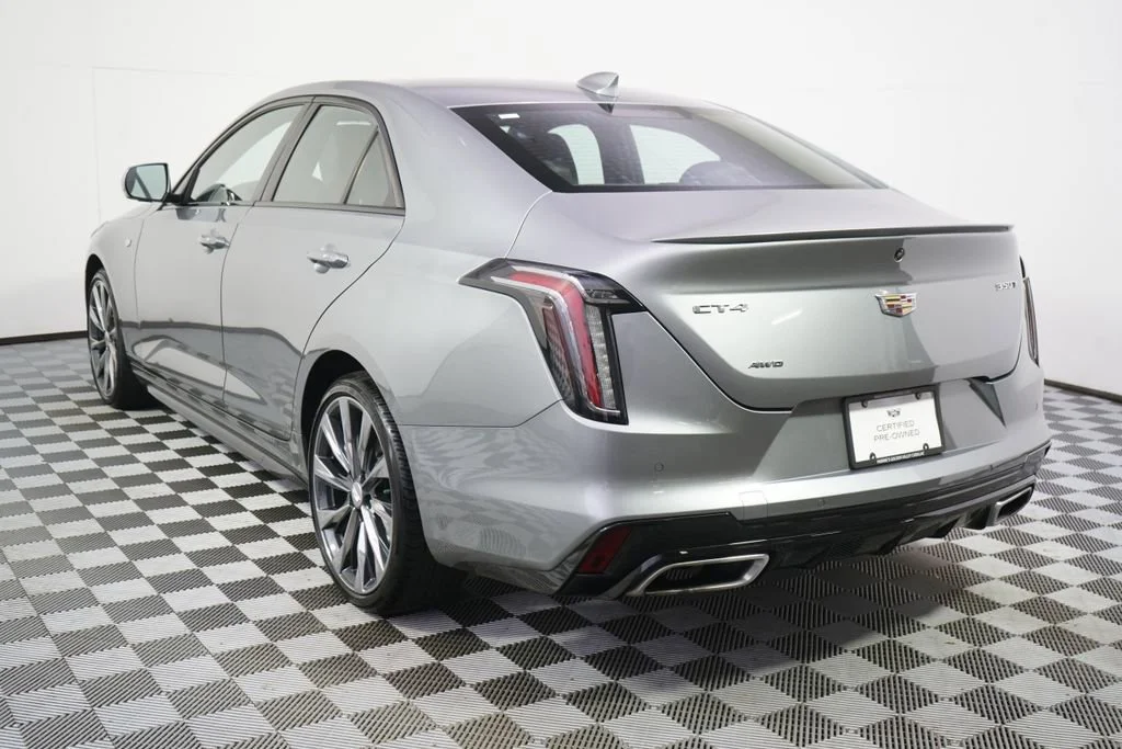 Used 2023 Argent Silver Metallic Cadillac Sport image 4