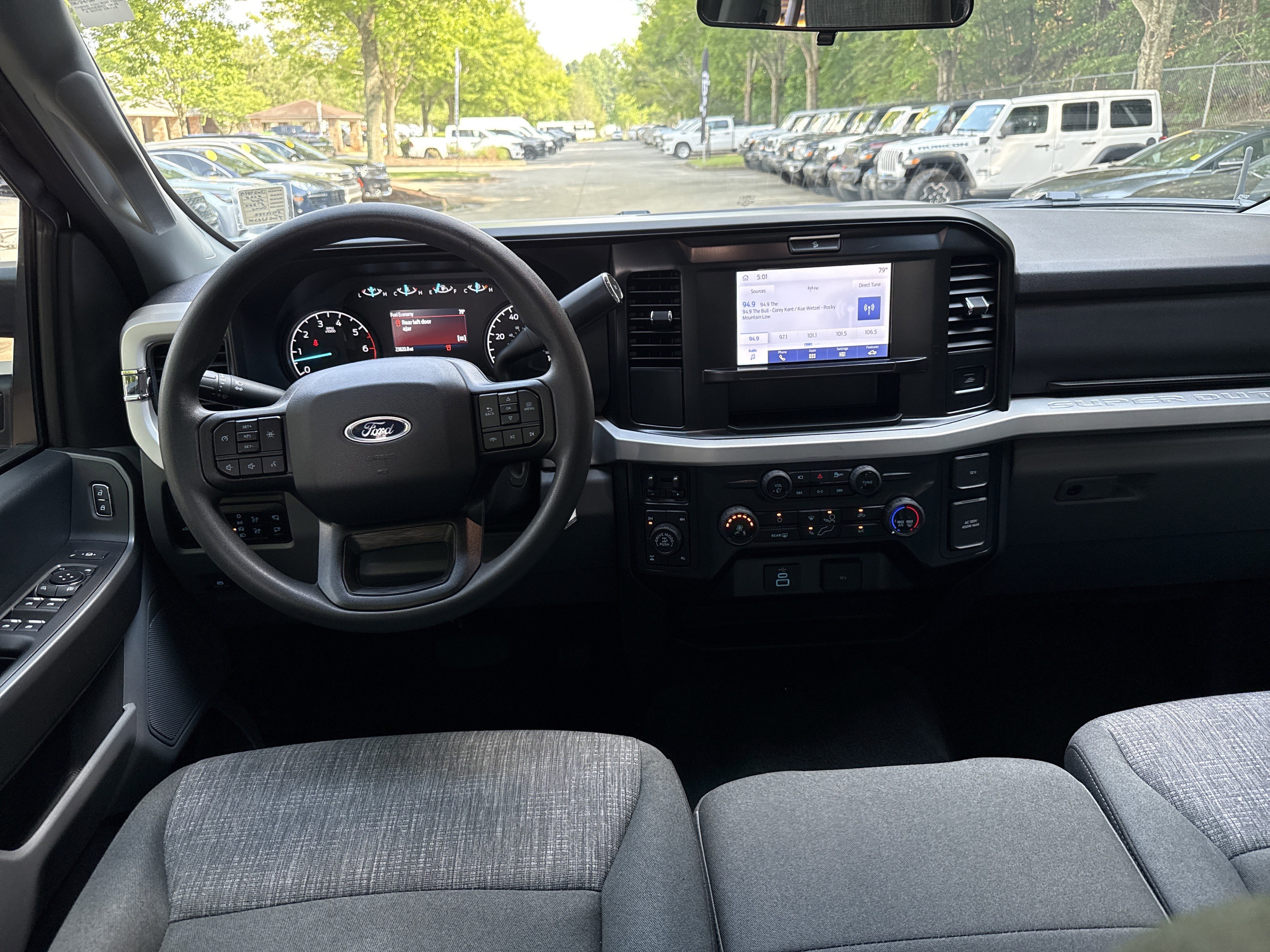 Used 2025 Gray Metallic Ford XLT image 23