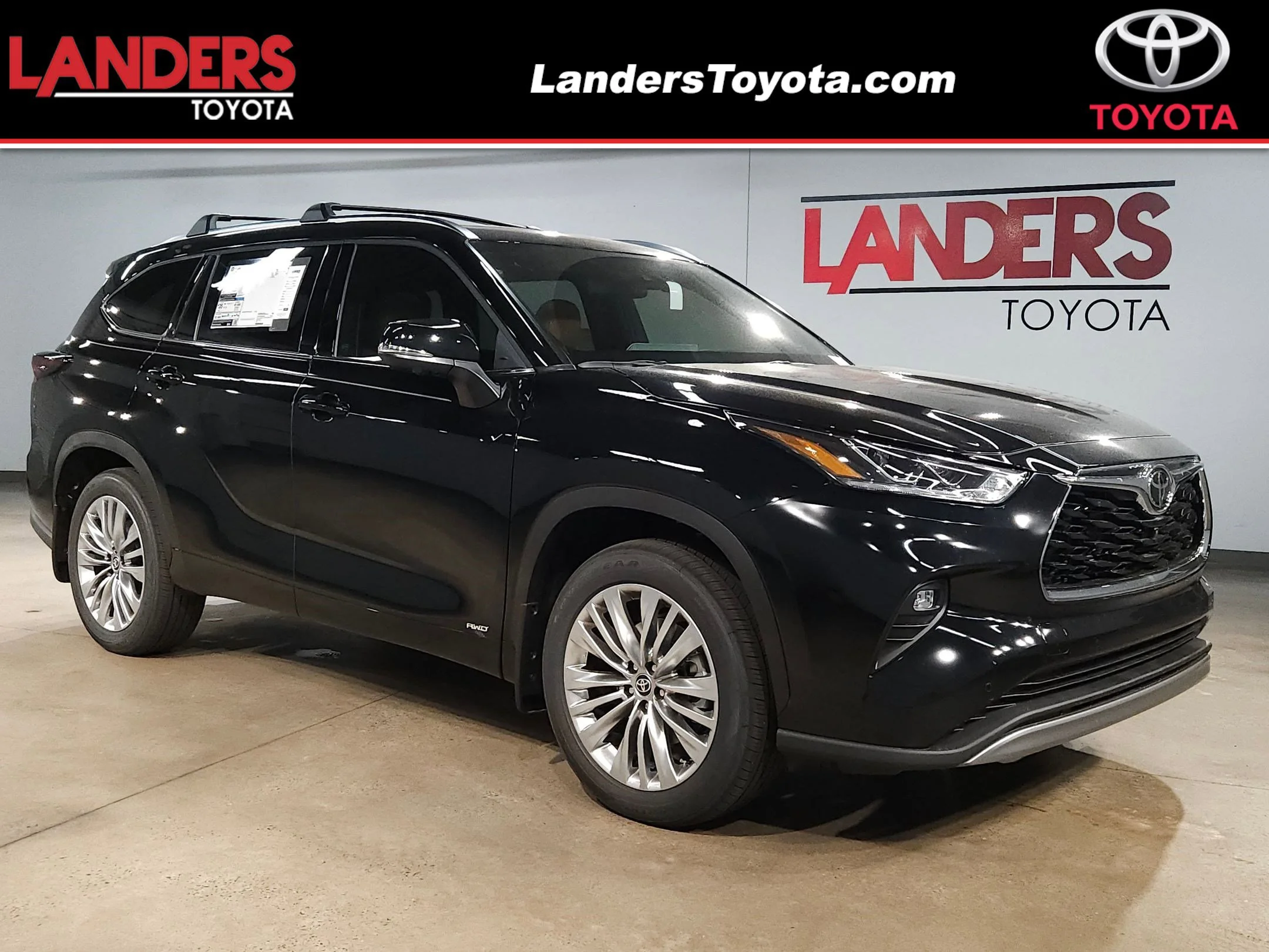 2026 Toyota Highlander Hybrid Platinum AWD's photo